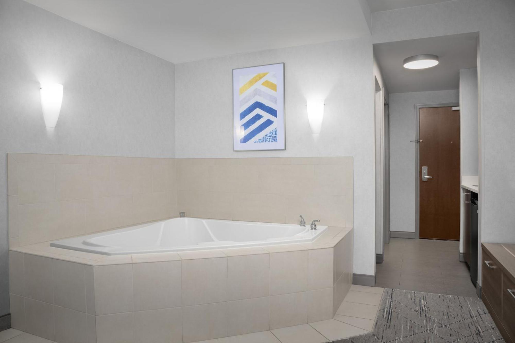 Holiday Inn Express & Suites Alexandria - Fort Belvoir By Ihg Luaran gambar